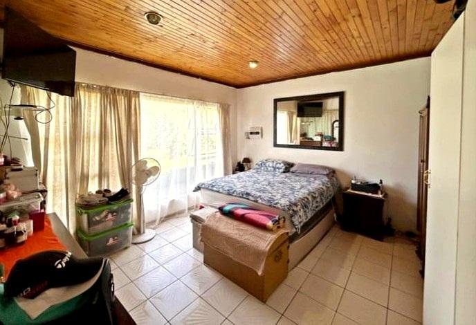 6 Bedroom Property for Sale in Heuwelsig Free State
